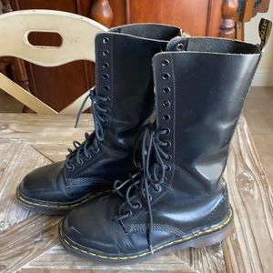 Dr. Martens 14 eye boots great shape sz 4 woman’s